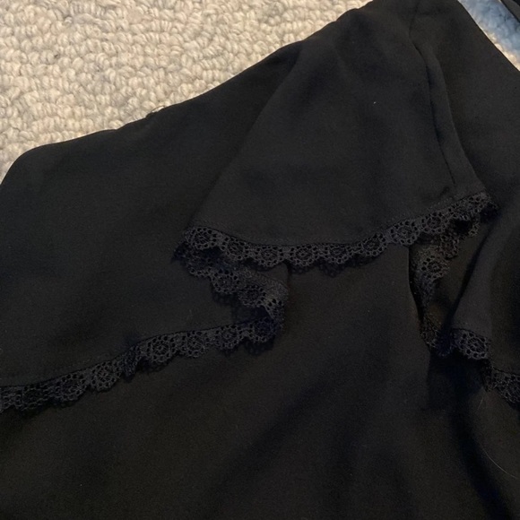 NWT! Alice + Olivia Silk Lace Halter Top - Picture 4 of 5